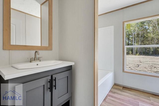 272 Three C Road, Jesup, GA 31545