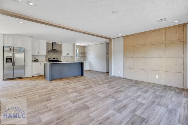 272 Three C Road, Jesup, GA 31545