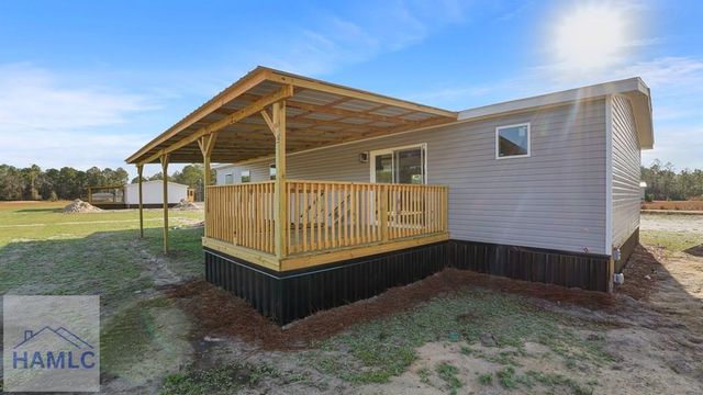 272 Three C Road, Jesup, GA 31545
