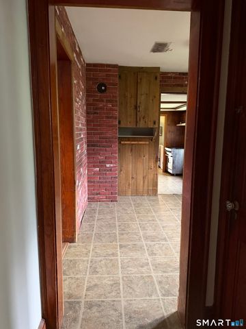 287 West Main Street, North Canaan, CT 06018