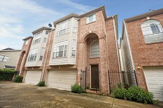 5213 Blossom Street A, Houston, TX 77007