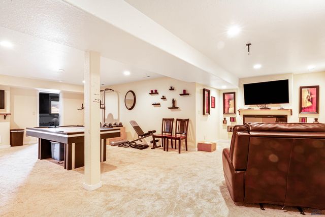301 ENCHANTED PINES DR, Rapid City, SD 57701