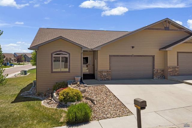 301 ENCHANTED PINES DR, Rapid City, SD 57701