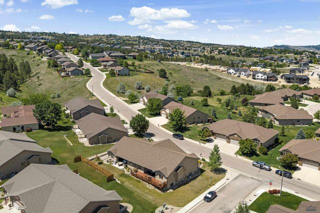 301 ENCHANTED PINES DR, Rapid City, SD 57701