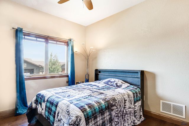 301 ENCHANTED PINES DR, Rapid City, SD 57701
