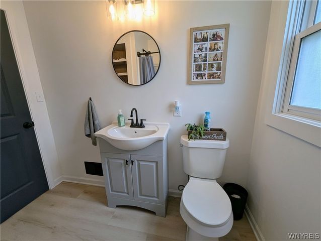 927 Pioneer Drive, North Tonawanda, NY 14120