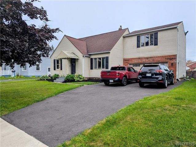 927 Pioneer Drive, North Tonawanda, NY 14120