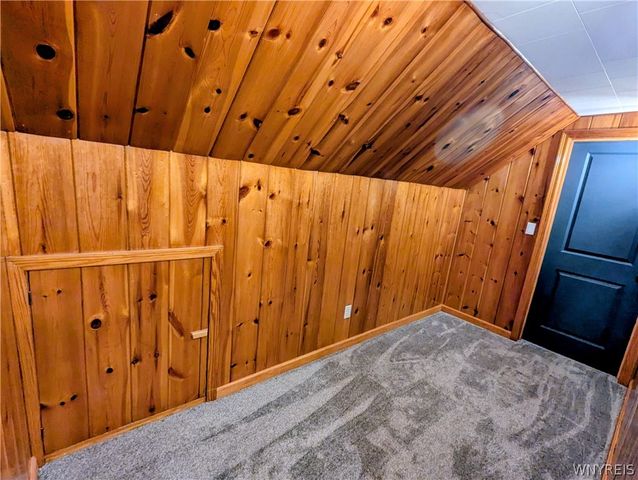927 Pioneer Drive, North Tonawanda, NY 14120