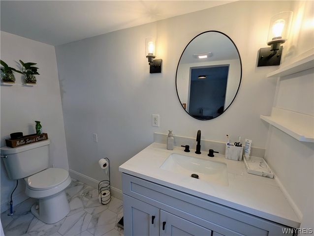 927 Pioneer Drive, North Tonawanda, NY 14120