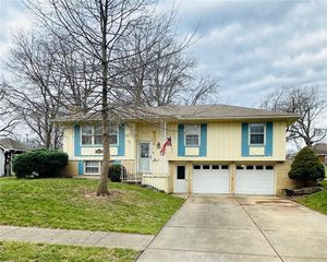 8306 Northern Street, Raytown, MO 64138