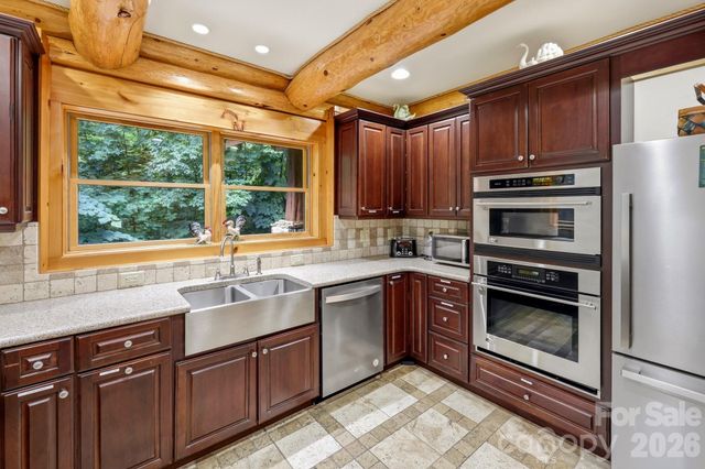 206 Big Rock Lane, Lake Lure, NC 28746
