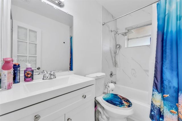 8820 SW 27th St, Miami, FL 33165