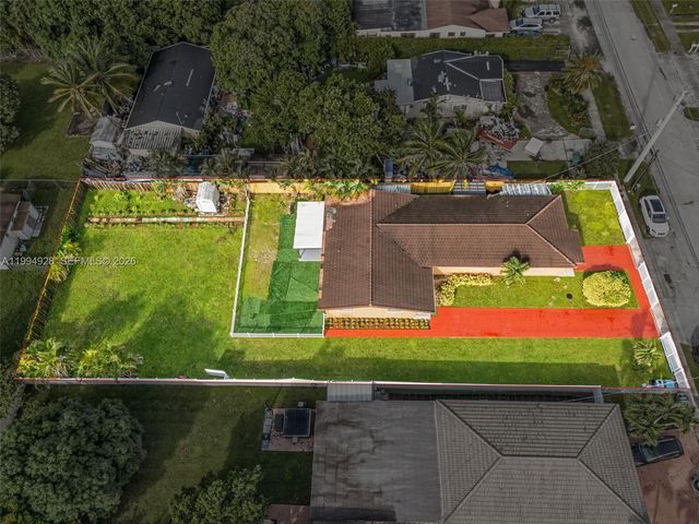 8820 SW 27th St, Miami, FL 33165