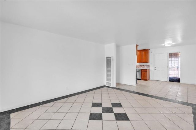 6325 Burns, Sacramento, CA 95824