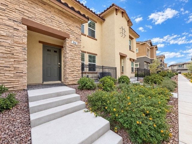 344 Pacific Sparrow Avenue, Henderson, NV 89011