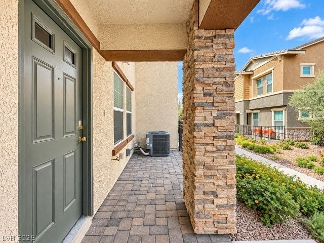 344 Pacific Sparrow Avenue, Henderson, NV 89011