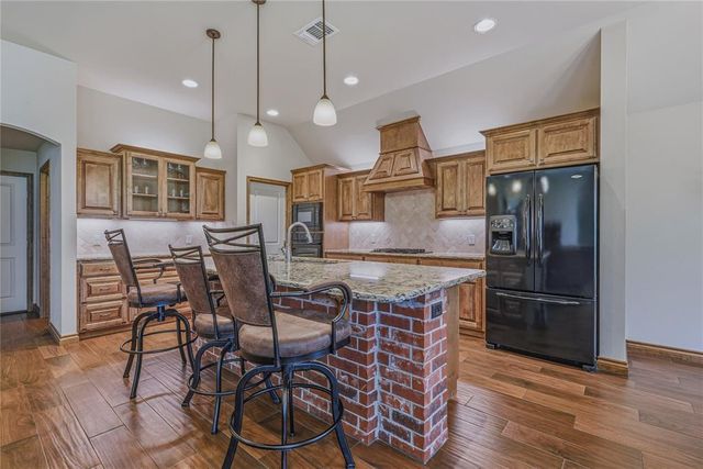 706 Sedona Drive, Norman, OK 73071