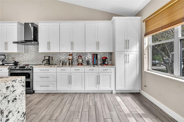 8520 Via Romana 82U, Boca Raton, FL 33496