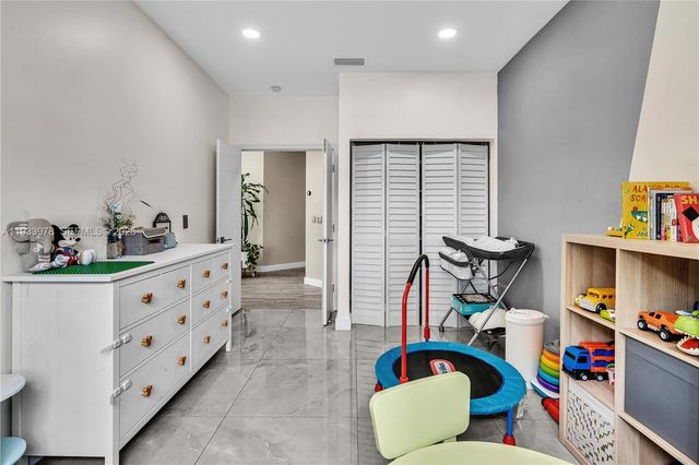 8520 Via Romana 82U, Boca Raton, FL 33496