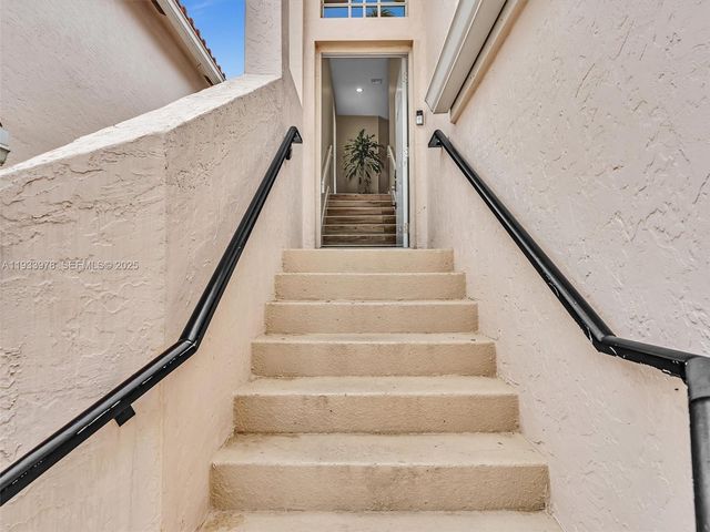 8520 Via Romana 82U, Boca Raton, FL 33496