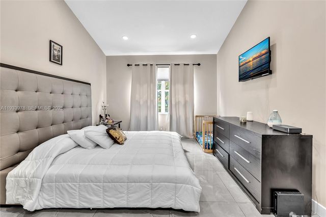 8520 Via Romana 82U, Boca Raton, FL 33496