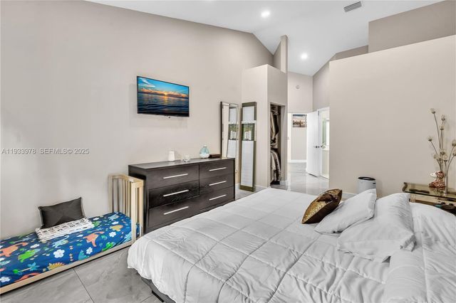 8520 Via Romana 82U, Boca Raton, FL 33496