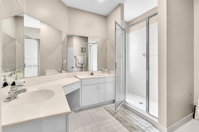 8520 Via Romana 82U, Boca Raton, FL 33496