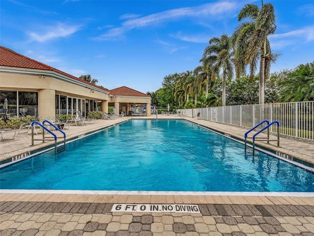 8520 Via Romana 82U, Boca Raton, FL 33496