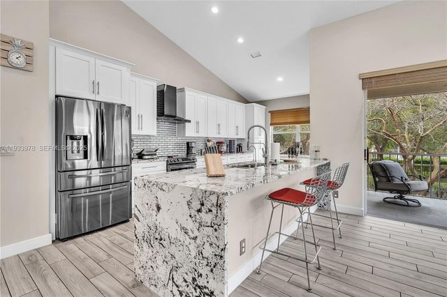 8520 Via Romana 82U, Boca Raton, FL 33496