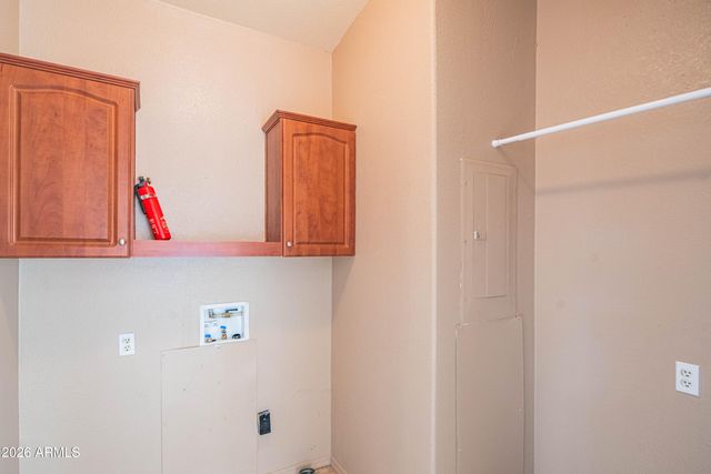 633 S 87TH Place, Mesa, AZ 85208