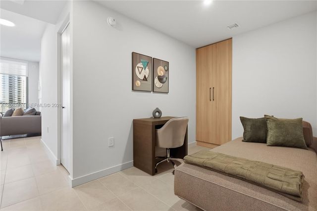 121 NE 5th St 3511, Miami, FL 33132