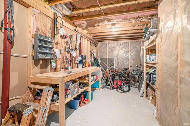 58396 Summer Wind Court, Elkhart, IN 46517