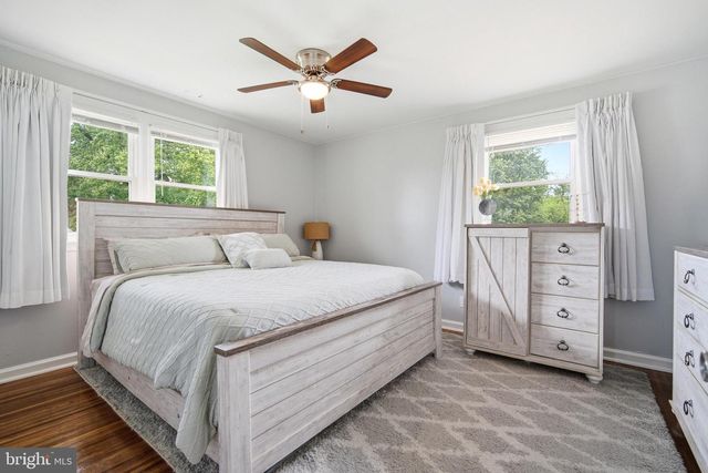 130 OAKDALE RD, Cherry Hill, NJ 08034