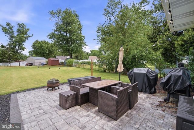 130 OAKDALE RD, Cherry Hill, NJ 08034
