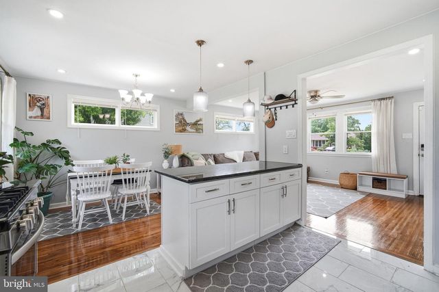 130 OAKDALE RD, Cherry Hill, NJ 08034