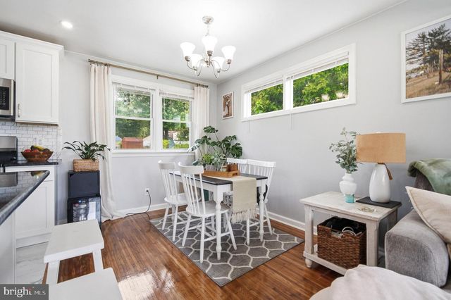 130 OAKDALE RD, Cherry Hill, NJ 08034
