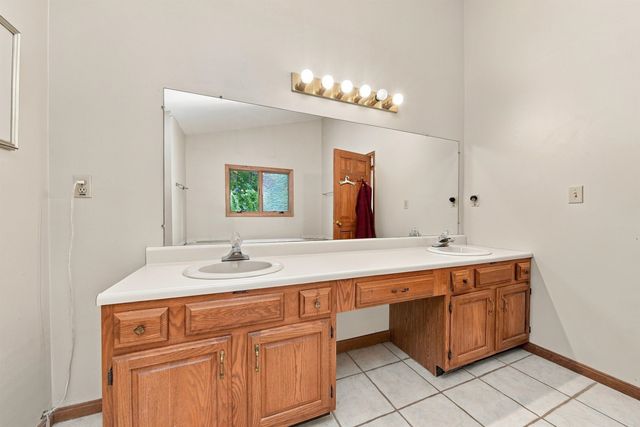 7 Cobblestone Place, Merrimack, NH 03054