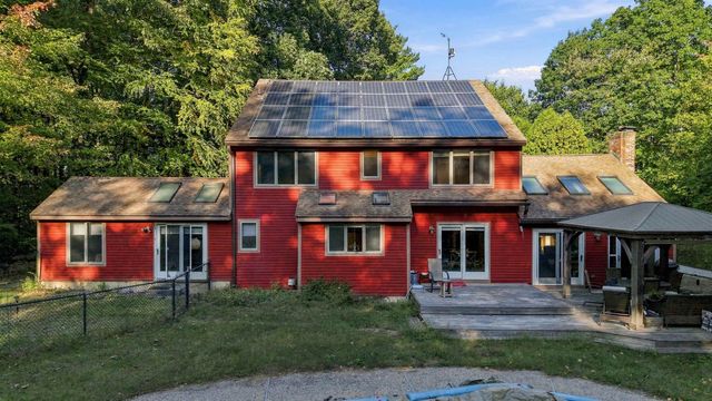 7 Cobblestone Place, Merrimack, NH 03054