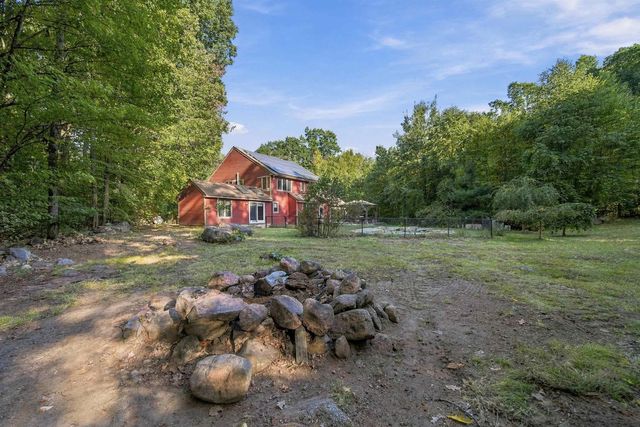 7 Cobblestone Place, Merrimack, NH 03054