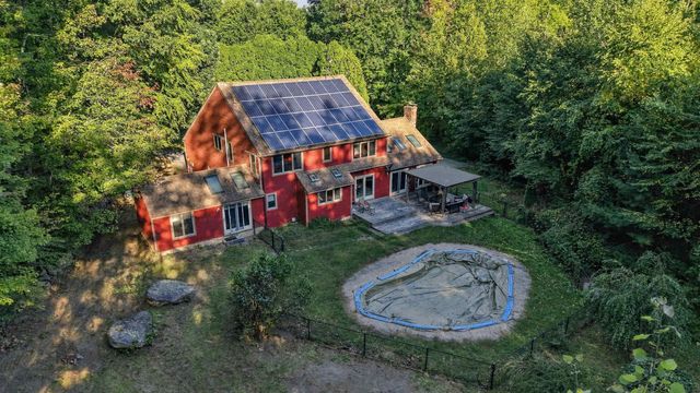 7 Cobblestone Place, Merrimack, NH 03054