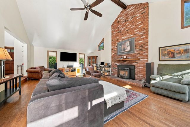 7 Cobblestone Place, Merrimack, NH 03054