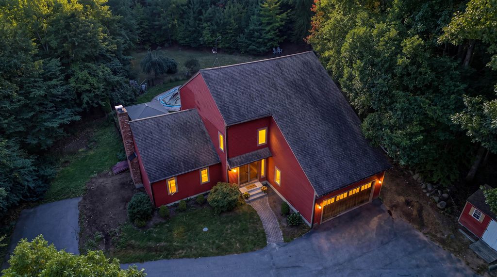7 Cobblestone Place, Merrimack, NH 03054