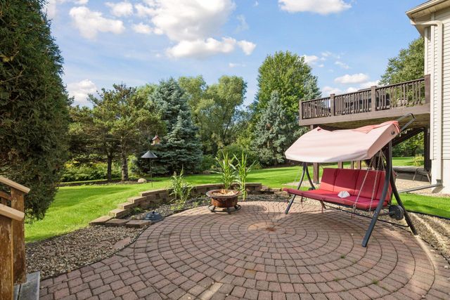 2717 87th Trail N, Brooklyn Park, MN 55443