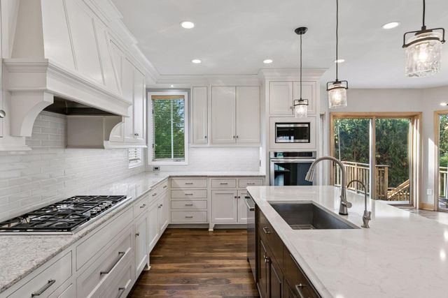 2717 87th Trail N, Brooklyn Park, MN 55443
