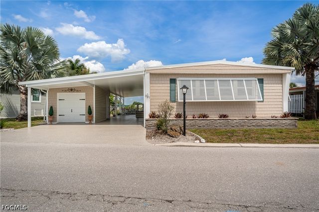 237 Palmer BLVD, North Fort Myers, FL 33903