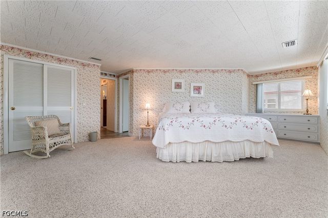 237 Palmer BLVD, North Fort Myers, FL 33903