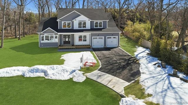 1 Lotto Court, Lake Grove, NY 11755