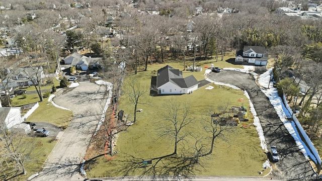 1 Lotto Court, Lake Grove, NY 11755