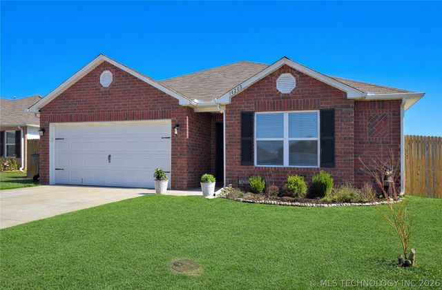 14203 N 74th East Avenue, Collinsville, OK 74021