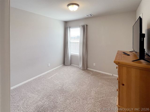 14203 N 74th East Avenue, Collinsville, OK 74021